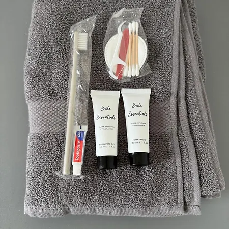 Centre Modern Self Check-in * Bradford (West Yorkshire)